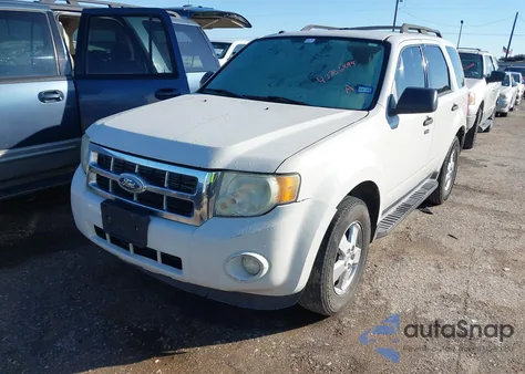 2010 Ford Escape Xlt из США, поврежденный, VIN 1FMCU0D72AKC17222